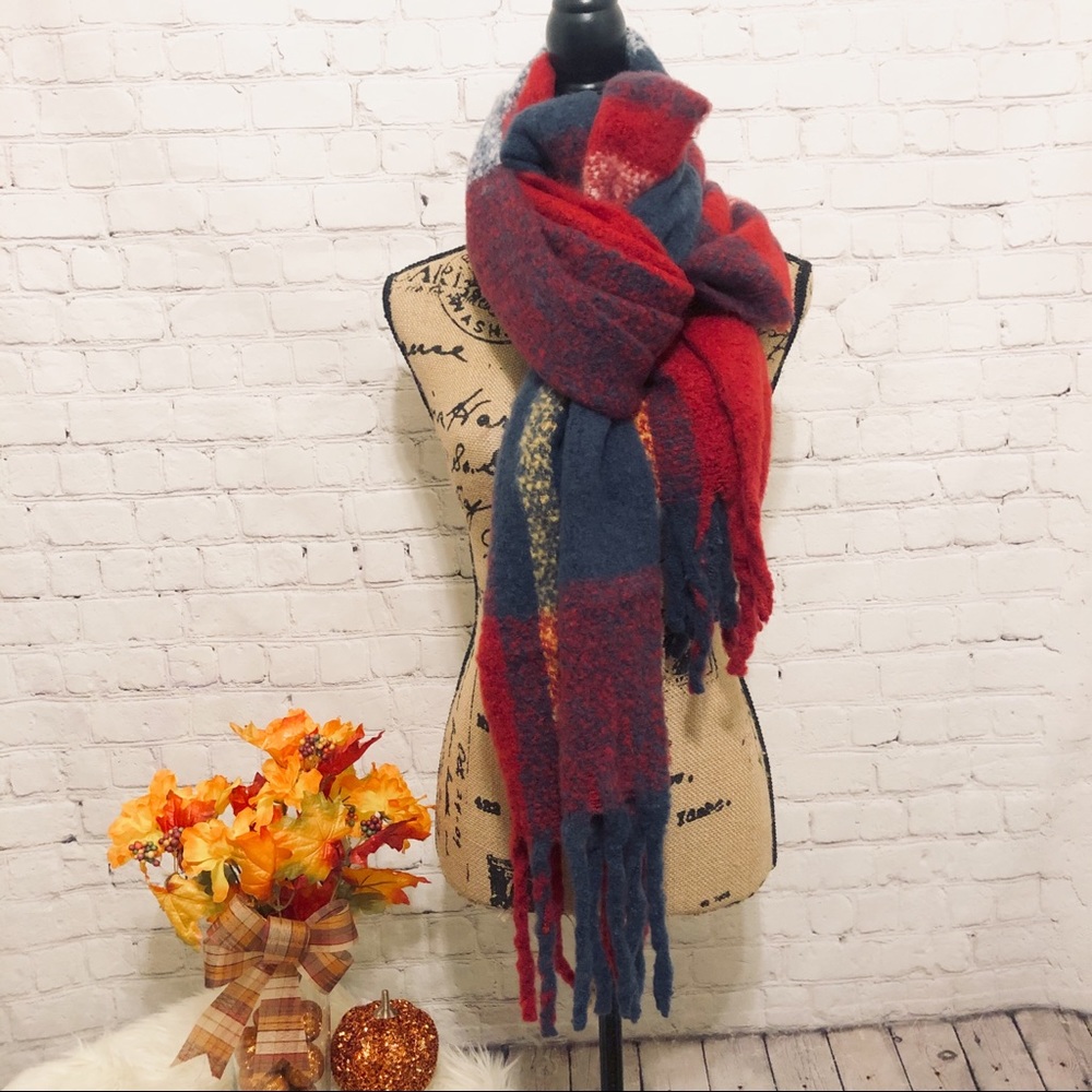 RED & BLUE PLAID OVERSIZED FLEECE CHUNKY BLANKET SCARF NEW